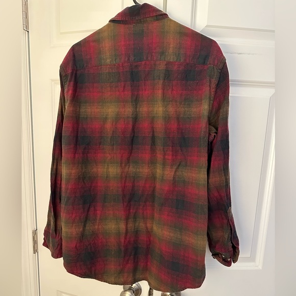 Pendleton Men’s Button Up - Picture 3 of 3